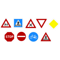 Lot des 9 panneaux routiers