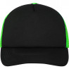 Casquette trucker 5 panneaux personnalisée en broderie noir néon vert face