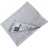 Serviette de bain personnalisée en broderie gris clair