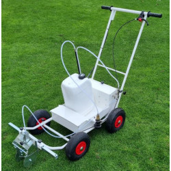 Traceuse de terrain à pulvérisation électrique Master