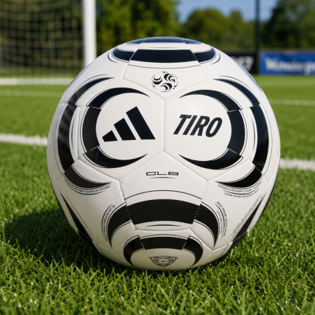Ballon adidas TIRO Club pour football et entraînement