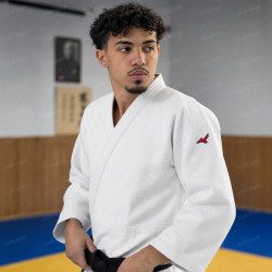 Veste de kimono de judo Mizuno Saiki lourde | CLUB-SHOP.fr